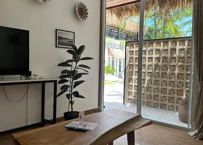 Vela 6 Bedroom Seminyak (Bali)