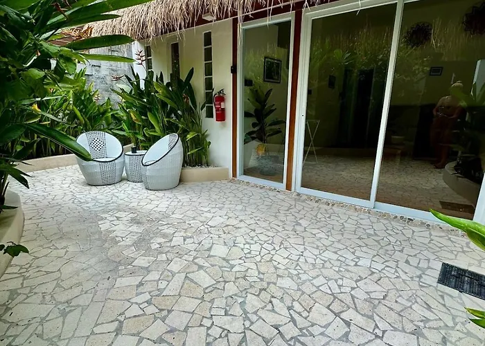 Vela 6 Bedroom Seminyak (Bali)