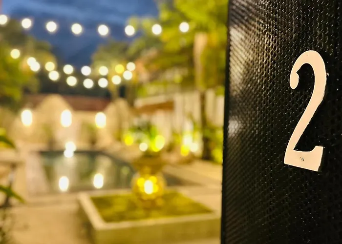 Vela 6 Bedroom * Seminyak (Bali)